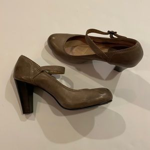 Frye Taupe/ Tan Leather Heeled “Miranda” Mary Jane Size 11